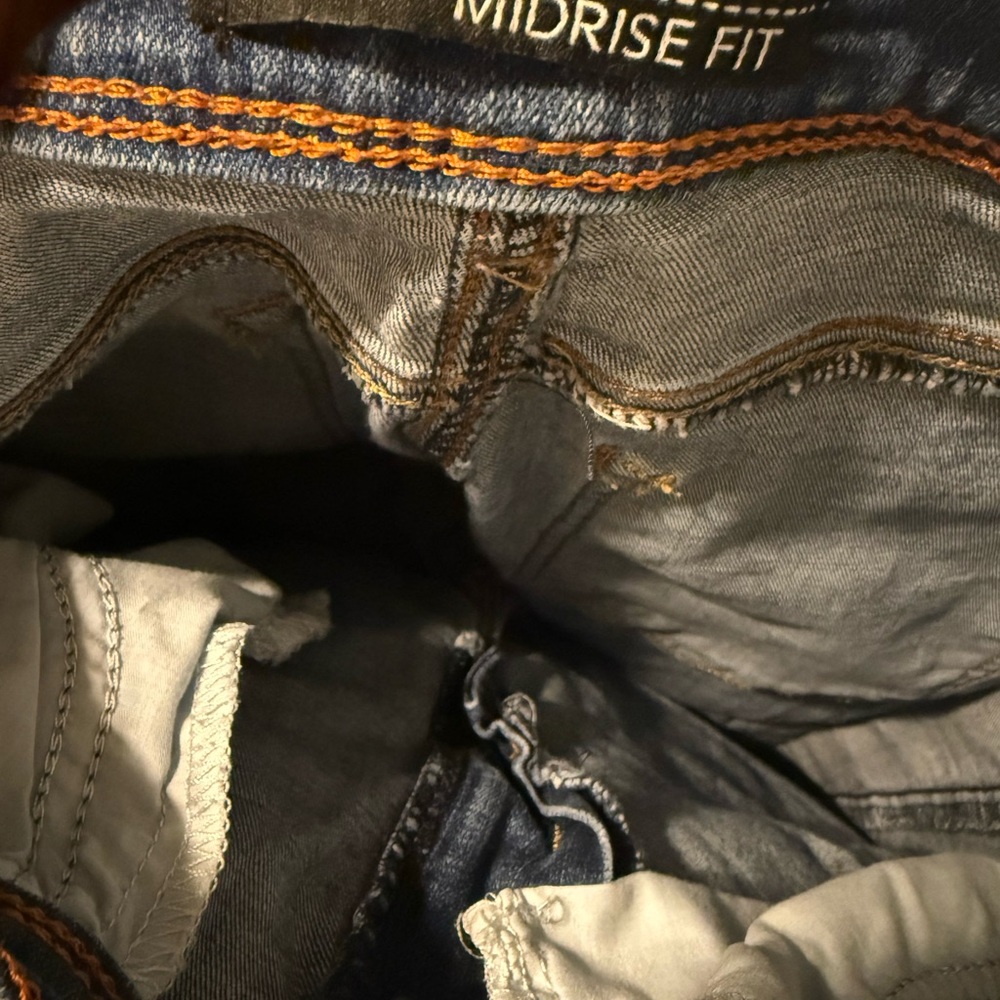 Midrise Fit Women’s Capri Jeans - Blue